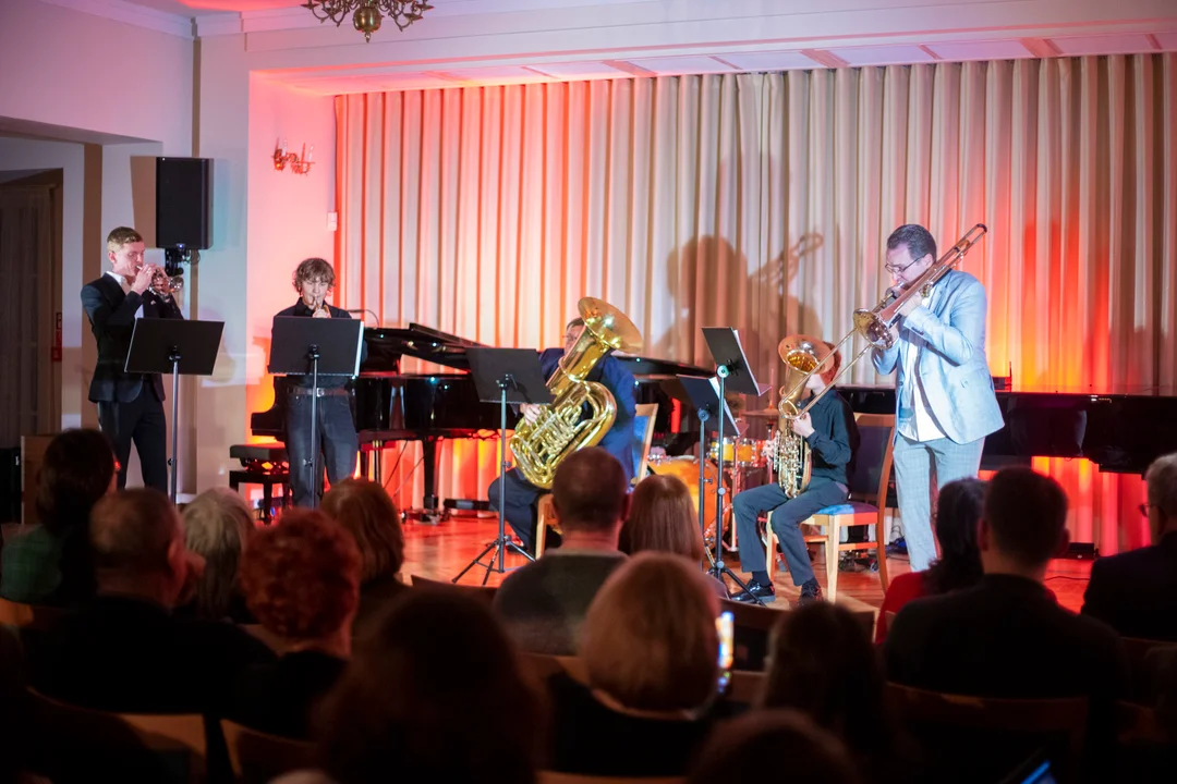 Piękny jubileusz kutnowskiej szkoły. Kształcą tu muzyków już od 80 lat: świętowali koncertowo! (ZDJĘCIA)