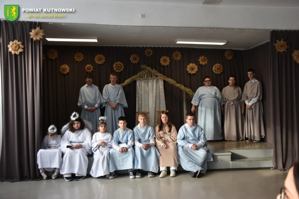 Świąteczne spotkanie w SOSW nr 2. Wychowankowie przygotowali jasełka (ZDJĘCIA)