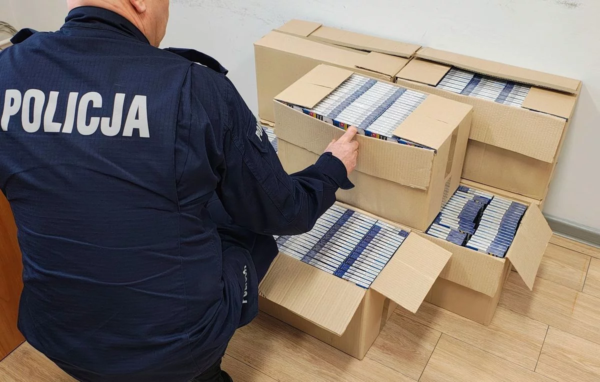 Kontrabanda, "trawka" i jazda bez "prawka". Policyjna kontrola zakończona aresztem