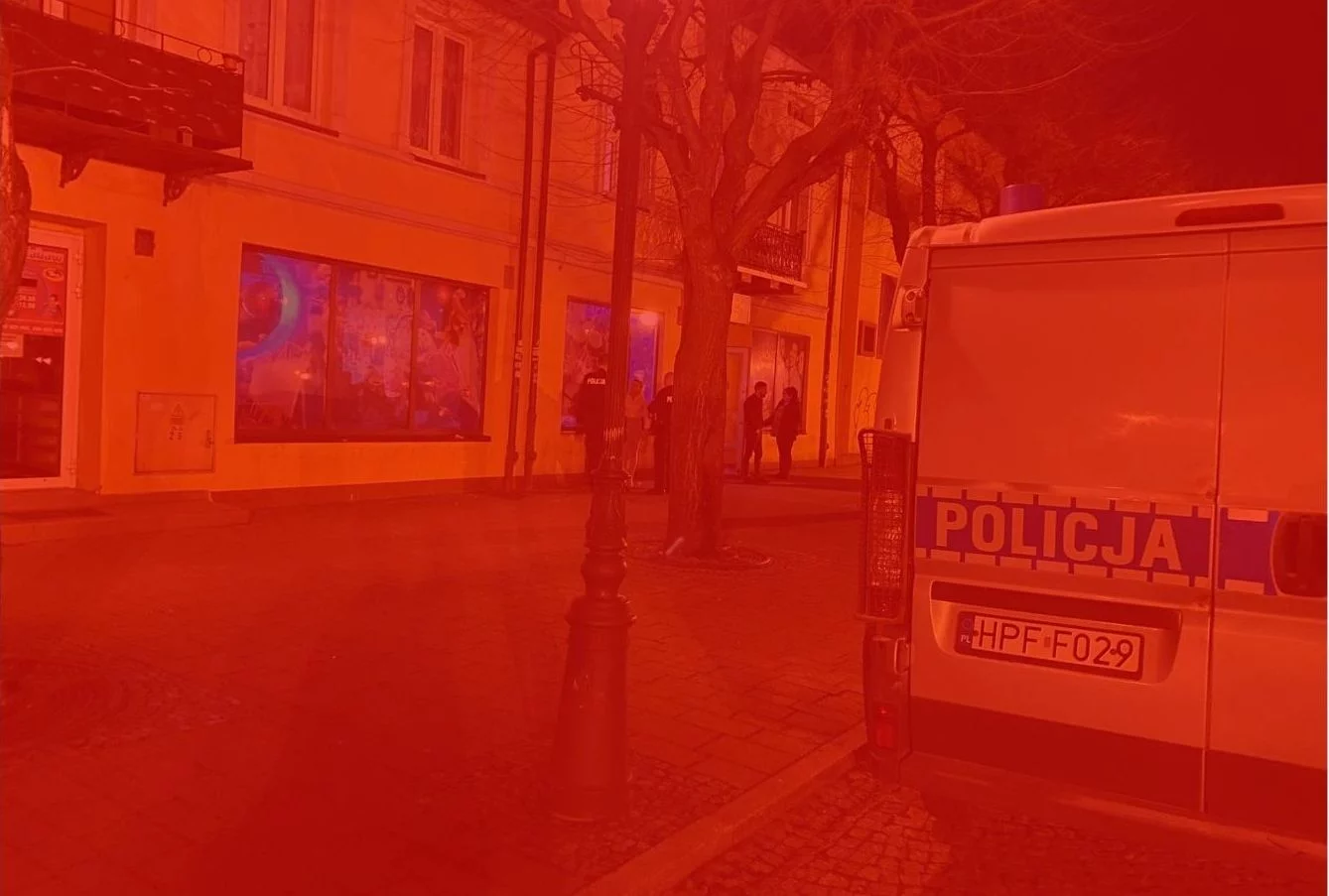 Wstrząsająca napaść w centrum miasta. Kobieta resztkami sił zadzwoniła po pomoc