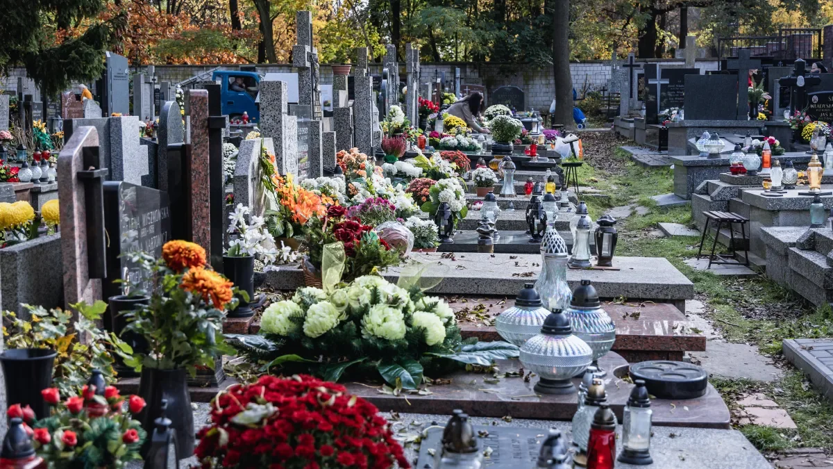 Jest decyzja w sprawie dodatkowego dnia wolnego za 1 listopada. Pracownicy poznali odpowiedź