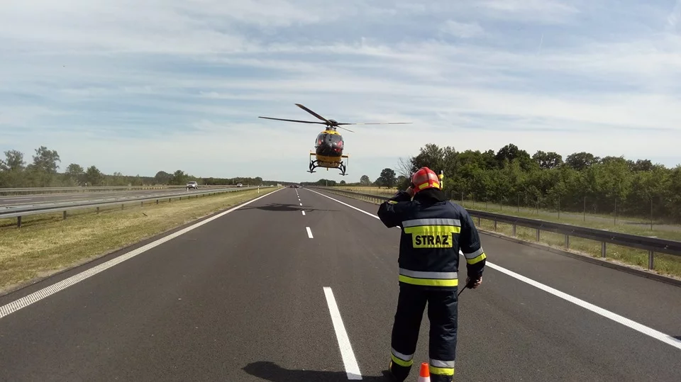 Wypadek na A1. Dwie osoby ranne, na miejscu lądował śmigłowiec LPR