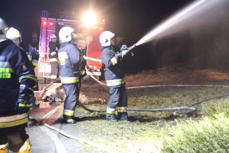 Tragiczny pożar. W płonącym budynku znaleziono ciało 66-latka