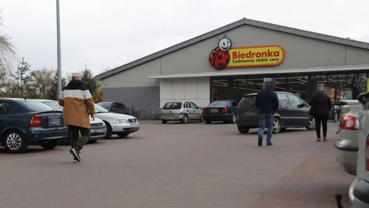 Biedronka zaskoczyła przed długim weekendem. Możesz kupić Airfryera za złotówkę