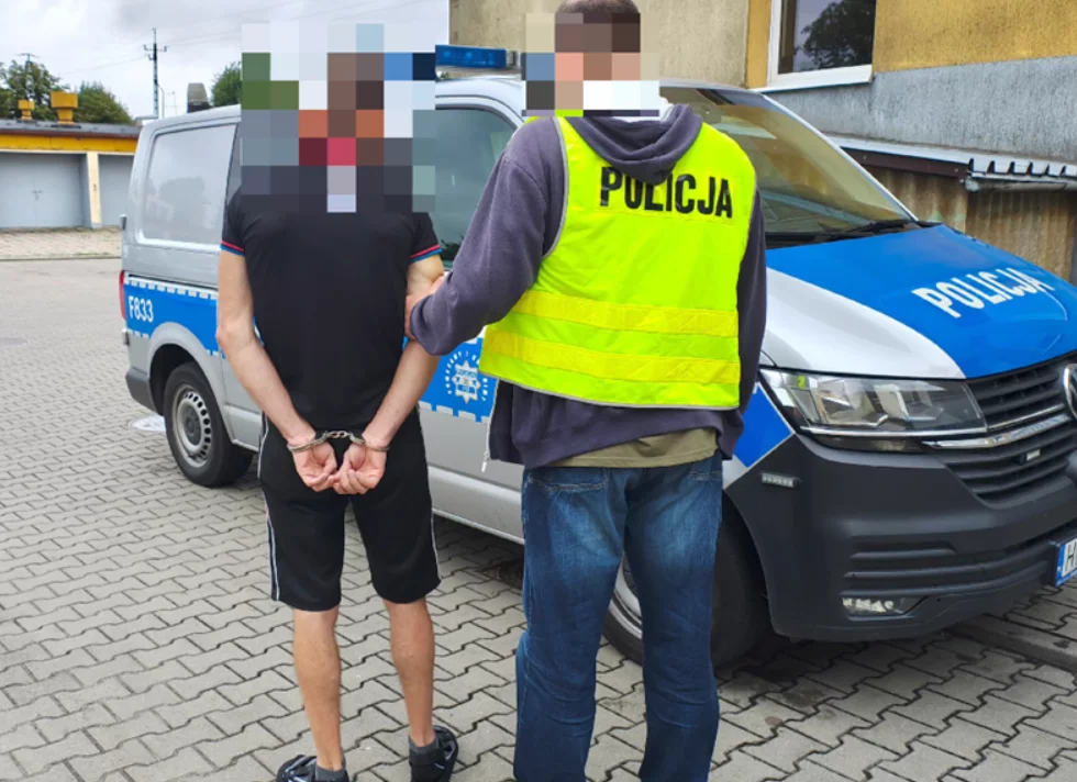 Kradzież, narkotyki i brak prawa jazdy. Deportowano 35-letniego Mołdawianina