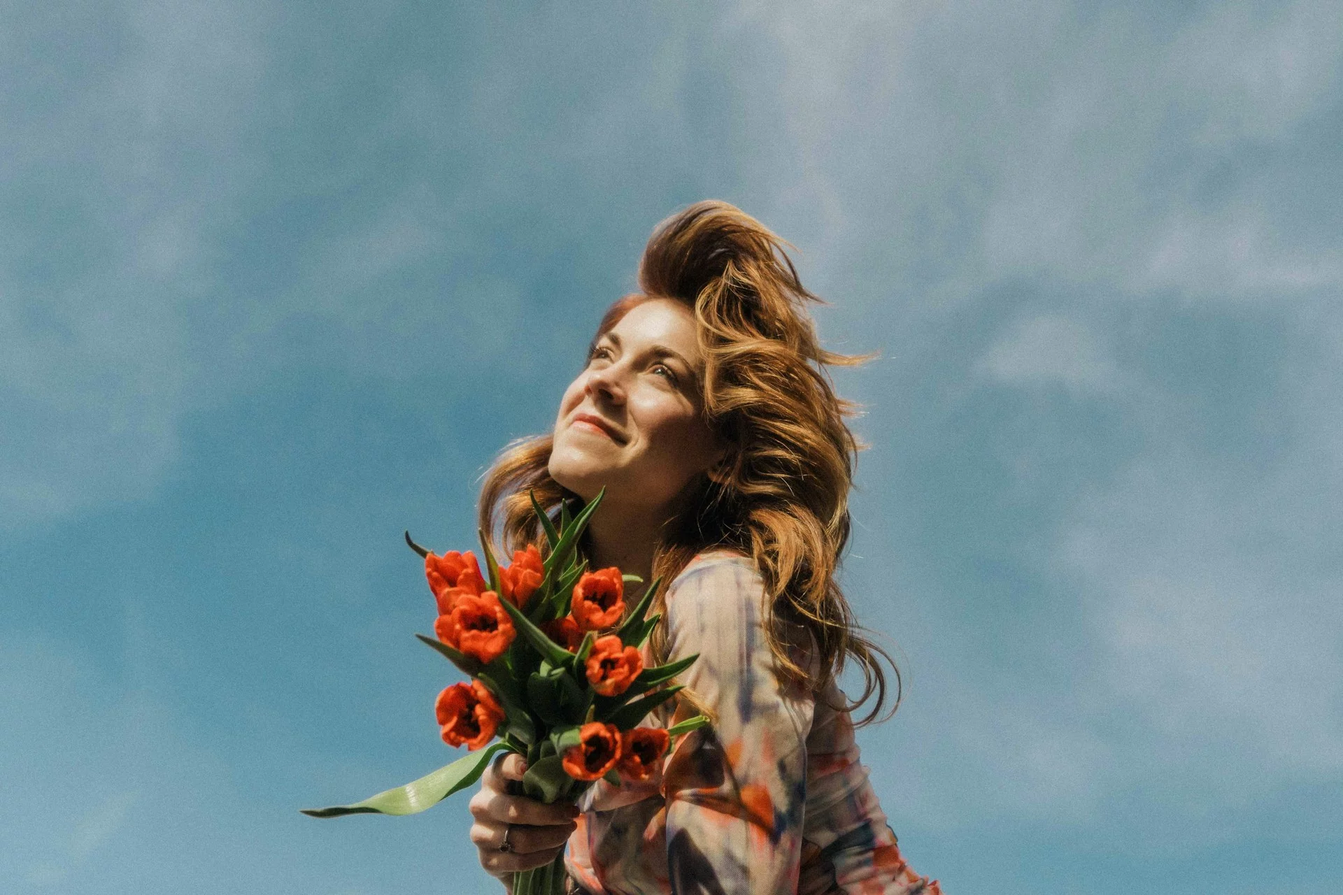 Brak pomysłu na Dzień Kobiet? Ekspresowa wysyłka kwiatów na ratunek!