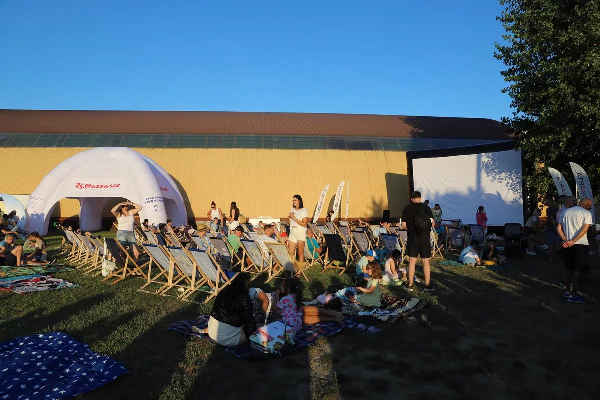 Kino w plenerze, dmuchane zjeżdżalnie i pyszny poczęstunek. Wstęp darmowy! Będziecie?