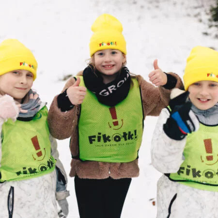 Ferie Zimowe 2026 w Płocku: Wystrzel Nudę w Kosmos z Półkoloniami w Fikołkach!