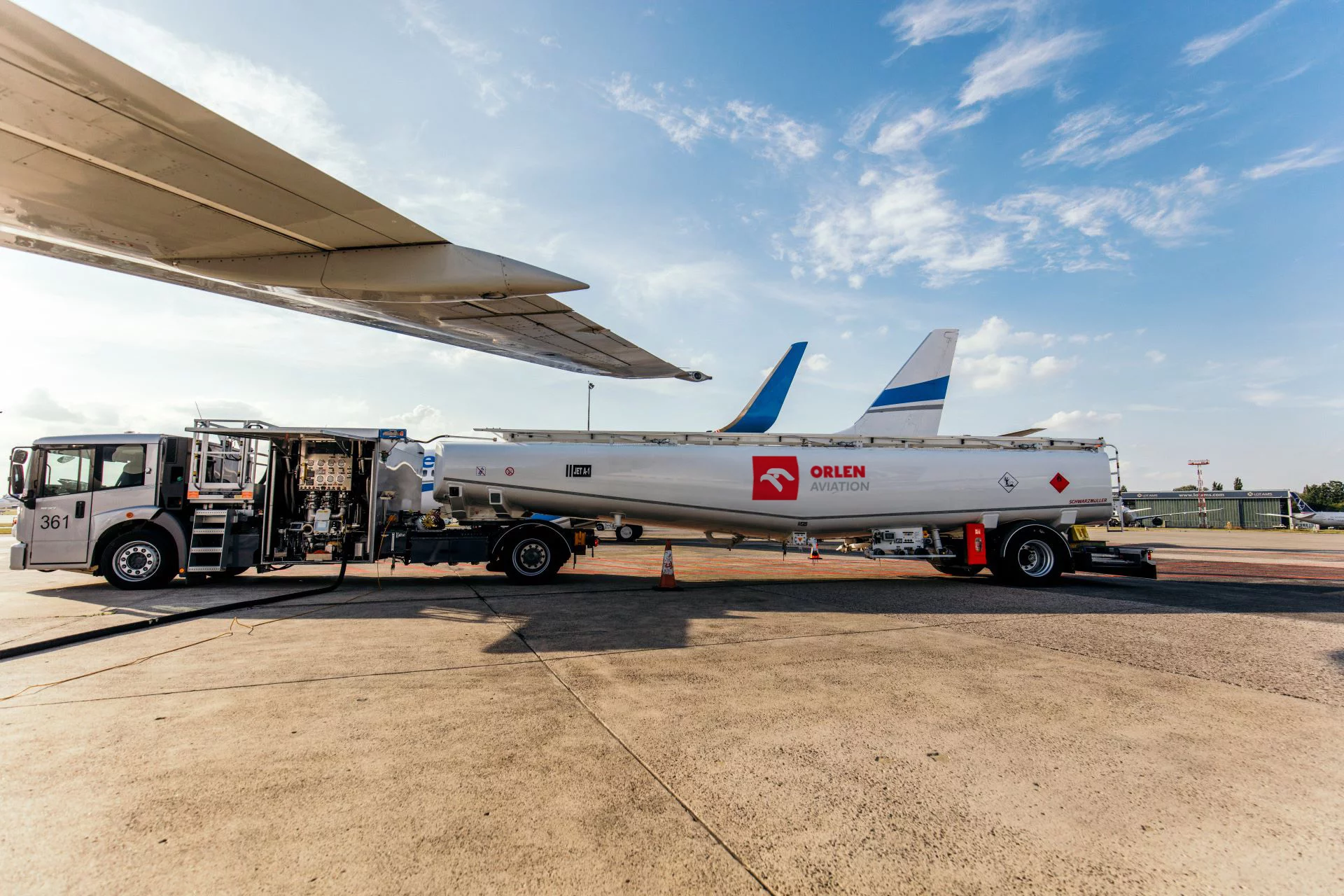 Orlen rozpycha się łokciami. Koncern wchodzi na kolejny rynek, symboliczny kontrakt