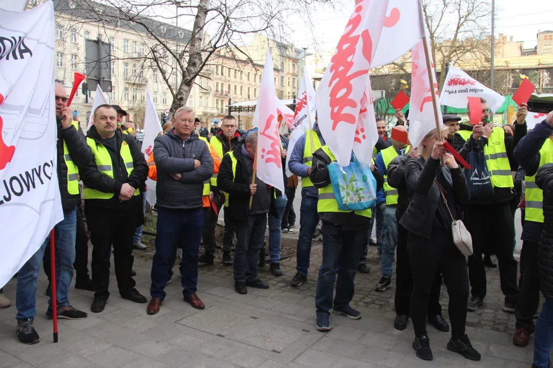 Solidarność zapowiada ogólnopolski protest. Oto, czego żądają związkowcy
