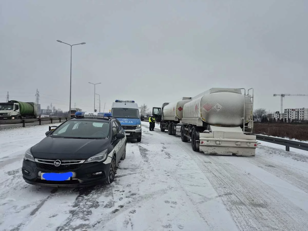 Mazowsze: Policja ruszyła z kontrolami. Chodzi o materiały niebezpieczne