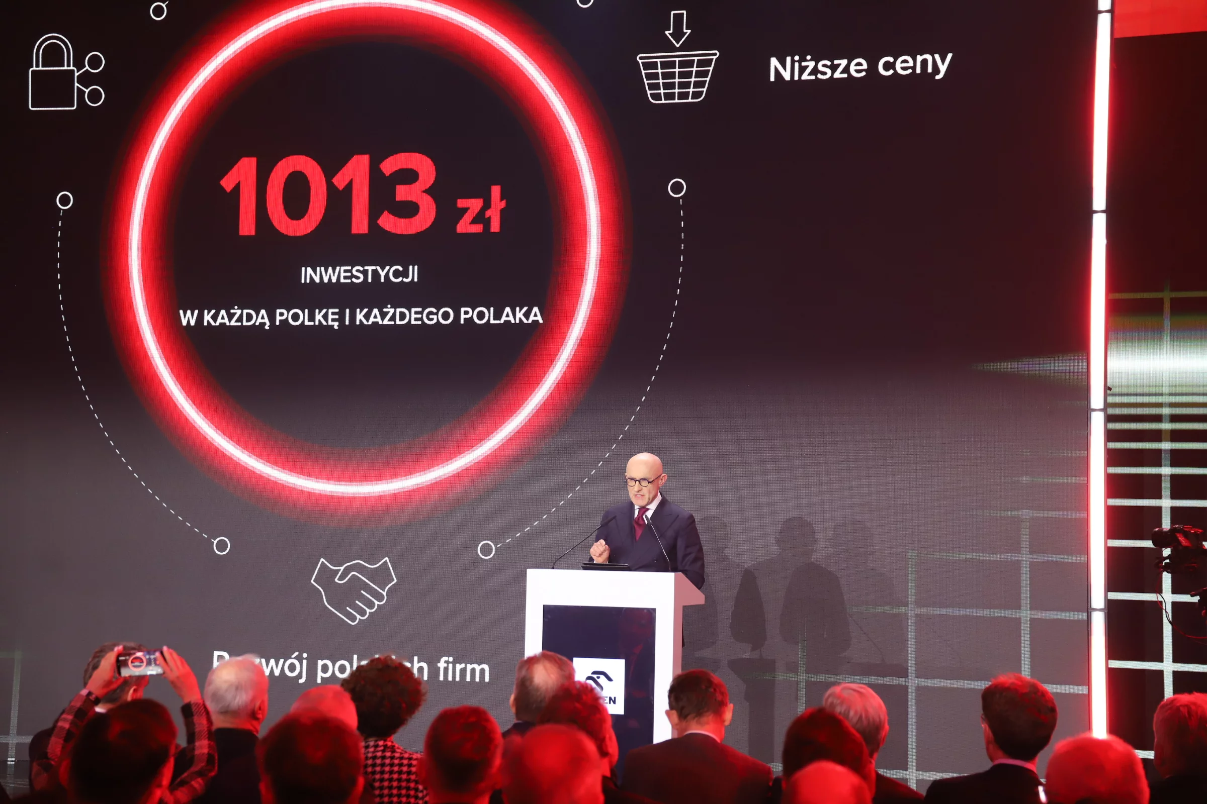 Ponad 1000 złotych na każdego Polaka. Orlen podsumował pierwszy rok strategii [WIDEO]