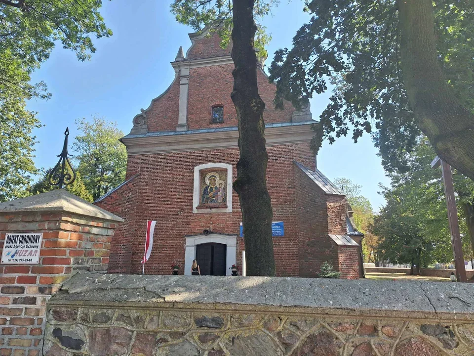 Sąd zdecydował. Prokuratura ponownie zbada sprawę tajemniczej śmierci na plebanii w Drobinie