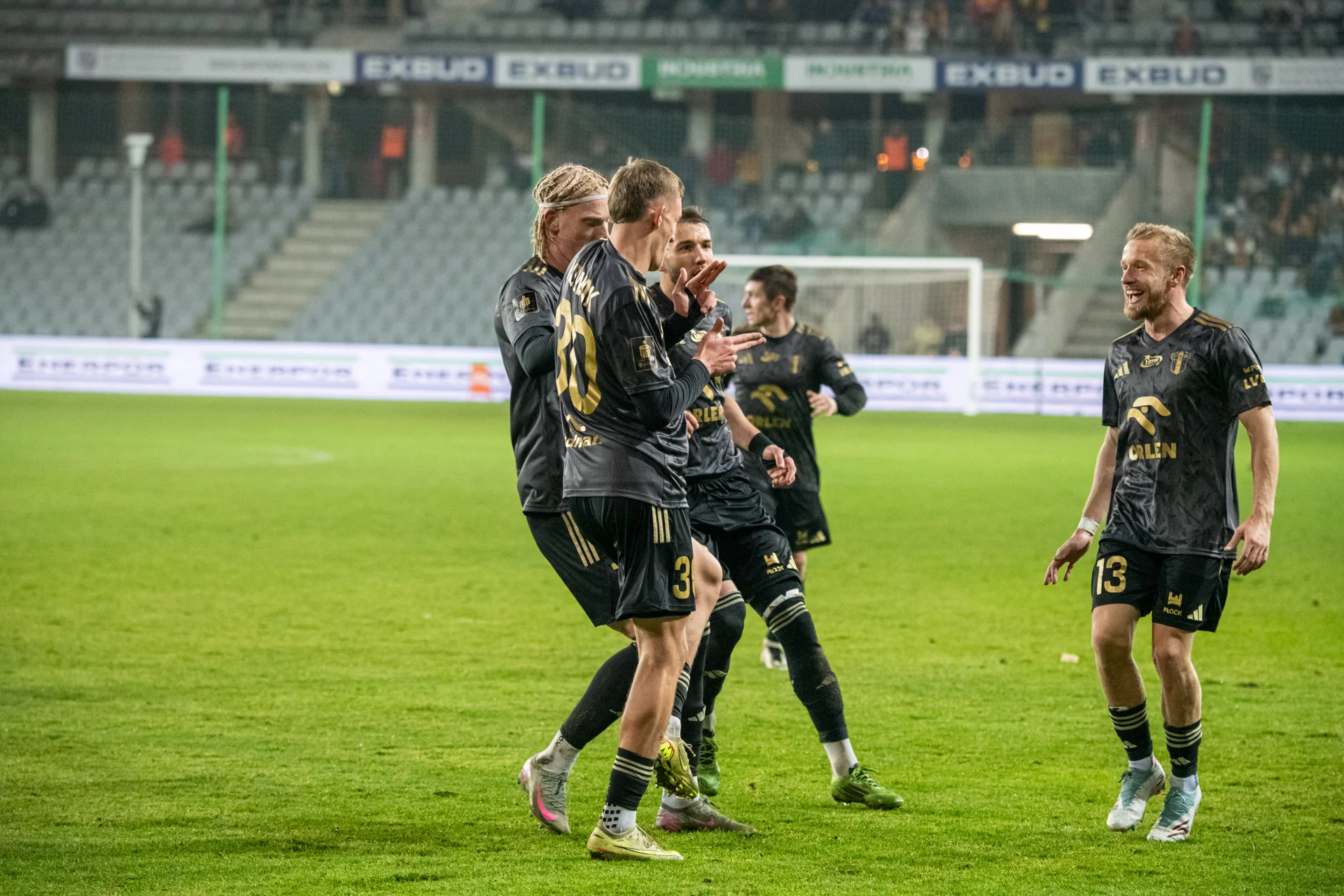 Sekulski strzela, Wisła remisuje w Kielcach i jest liderem! Była jednak szansa na coś więcej