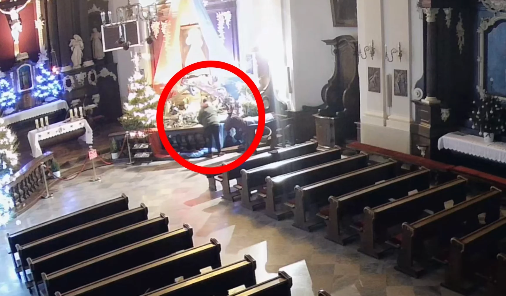 Zuchwała kradzież w kościele. Parafia daje ultimatum. Zobacz nagranie! [FILM]