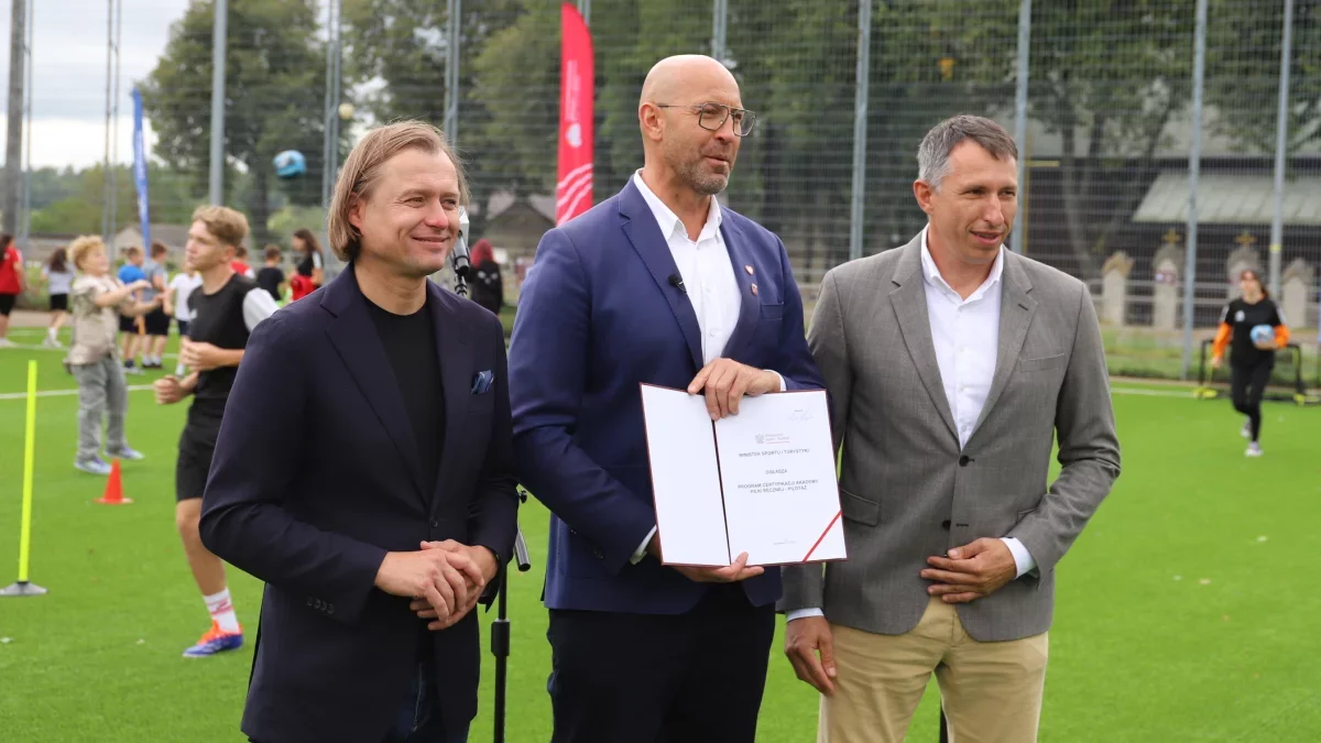 Europa znów nie poczekała na Polaków. Będziemy wyciągać wnioski po kolejnej kompromitacji [KOMENTARZ]