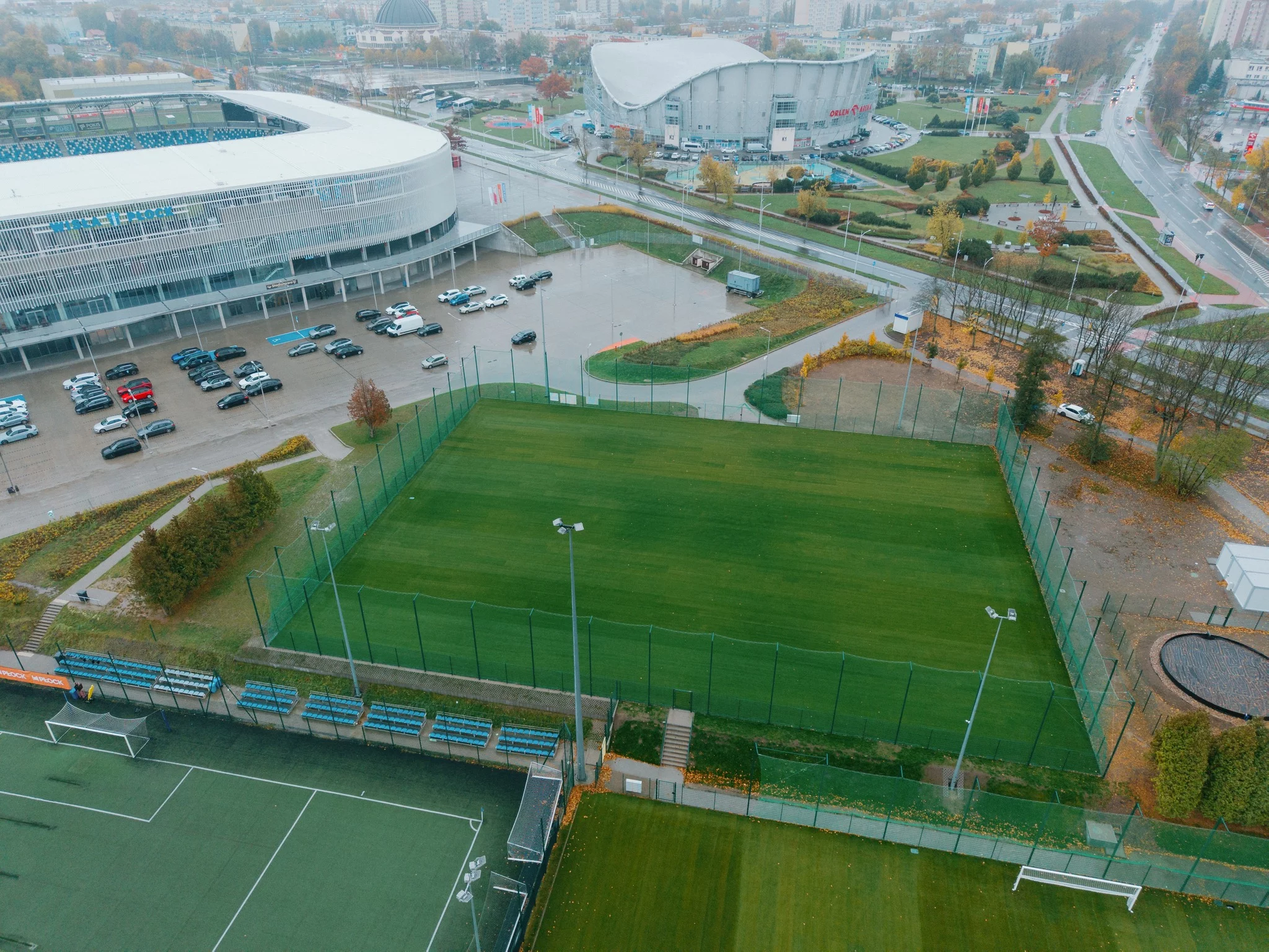 Inwestycja za kilkanaście milionów złotych. Nowe boiska przy Orlen Stadionie w Płocku już gotowe