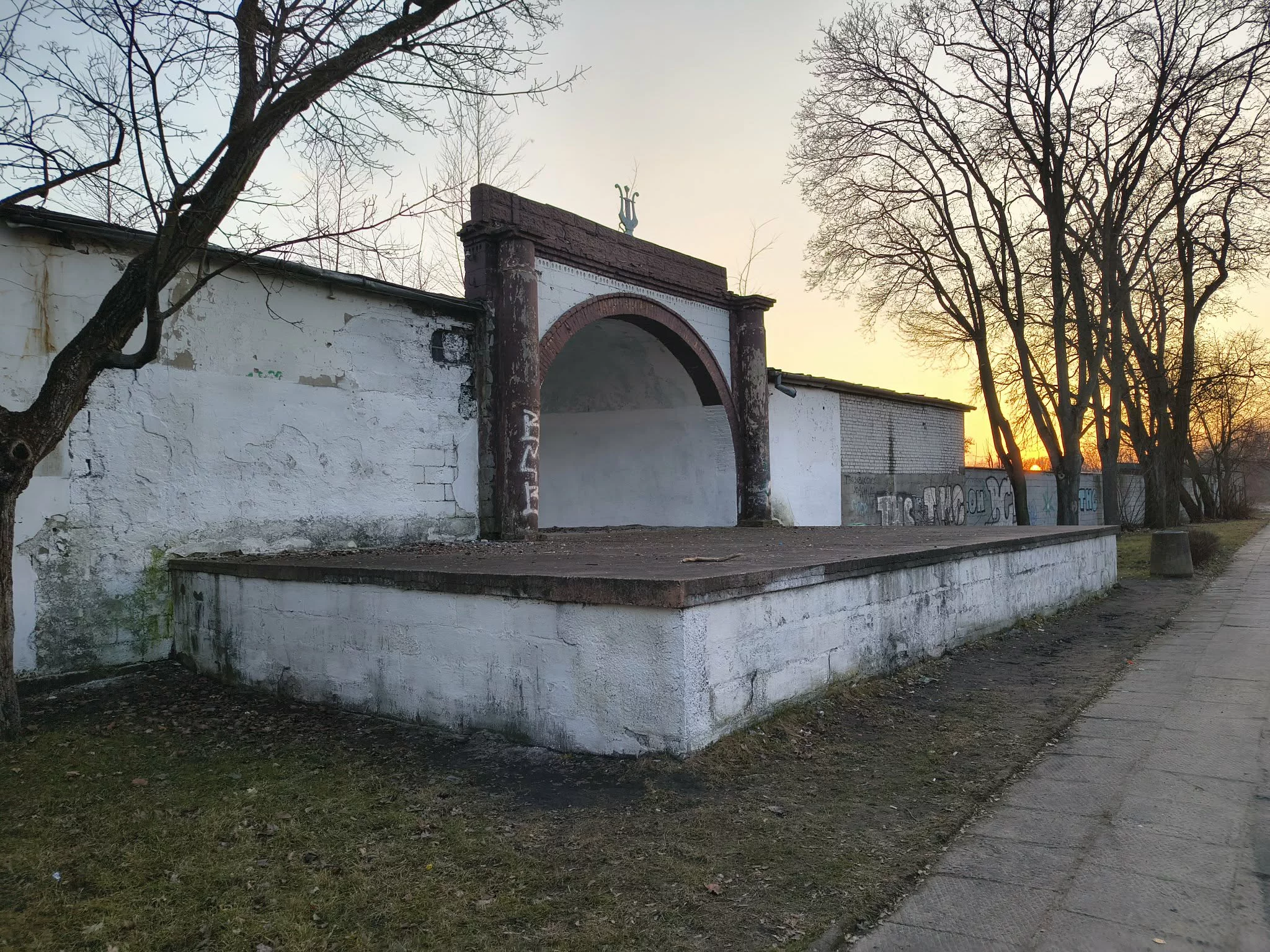 Mieszkańcy: "Są plany, obiecanki, a jeszcze żaden projekt nie został zrealizowany". Co z inwestycjami na płockim osiedlu?