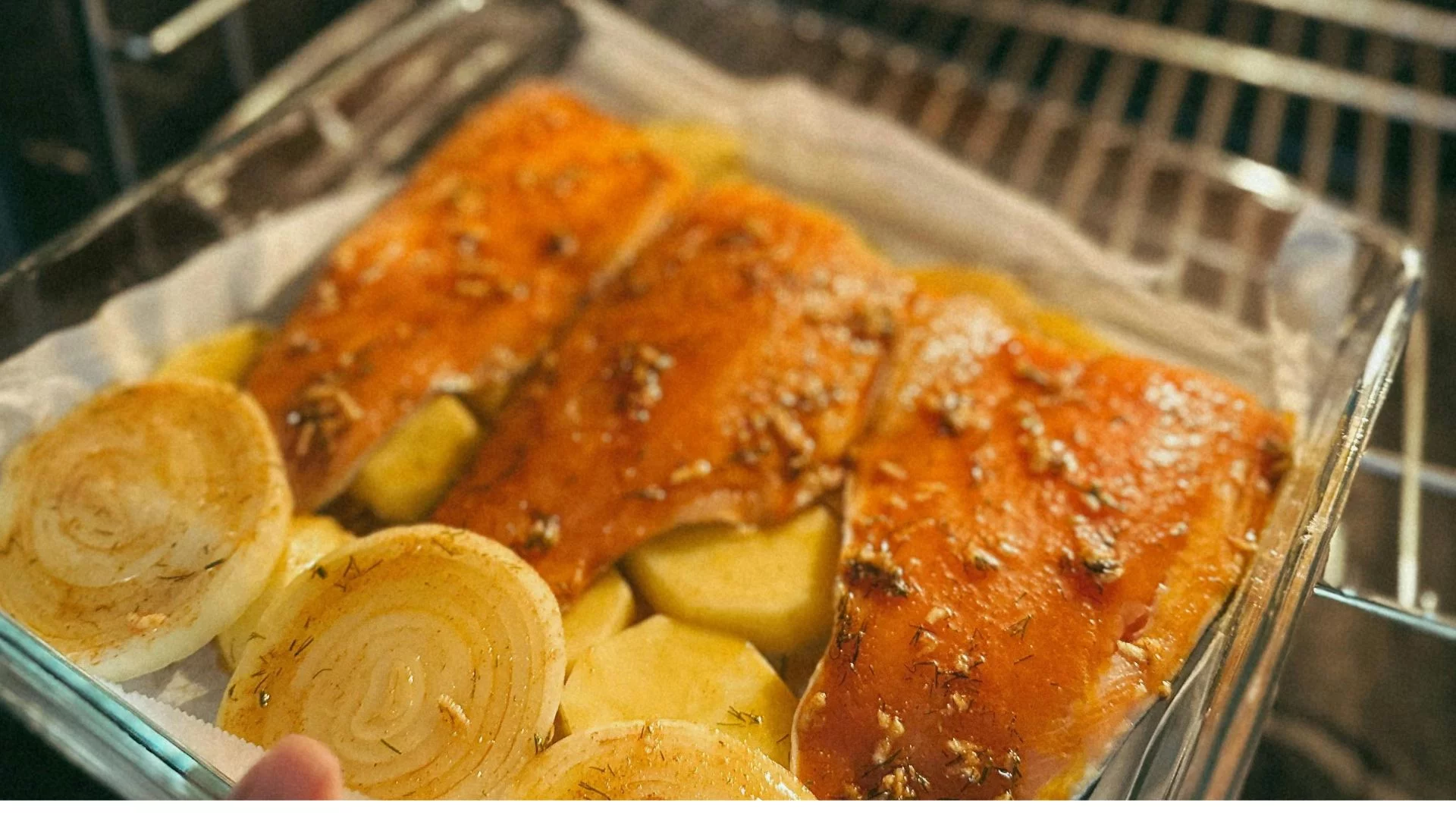 Porównali airfryer z tradycyjnym piekarnikiem. Na czym oszczędzimy więcej?