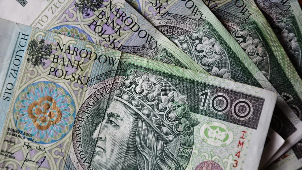Tyle średnio zarabiają mieszkańcy Mazowsza. GUS opublikował nowe dane