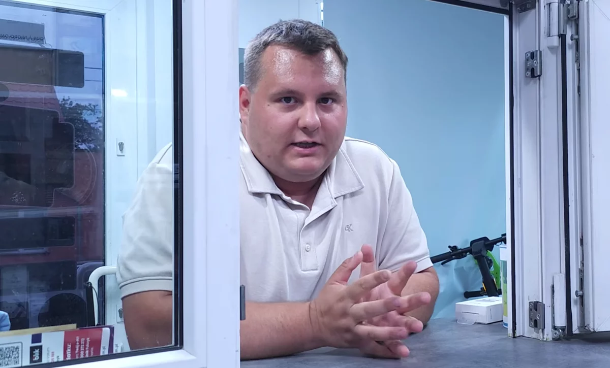 Mieszkaniec okolic Płocka w hitowym serialu. Zwrócił się też do tysięcy widzów [FILM]