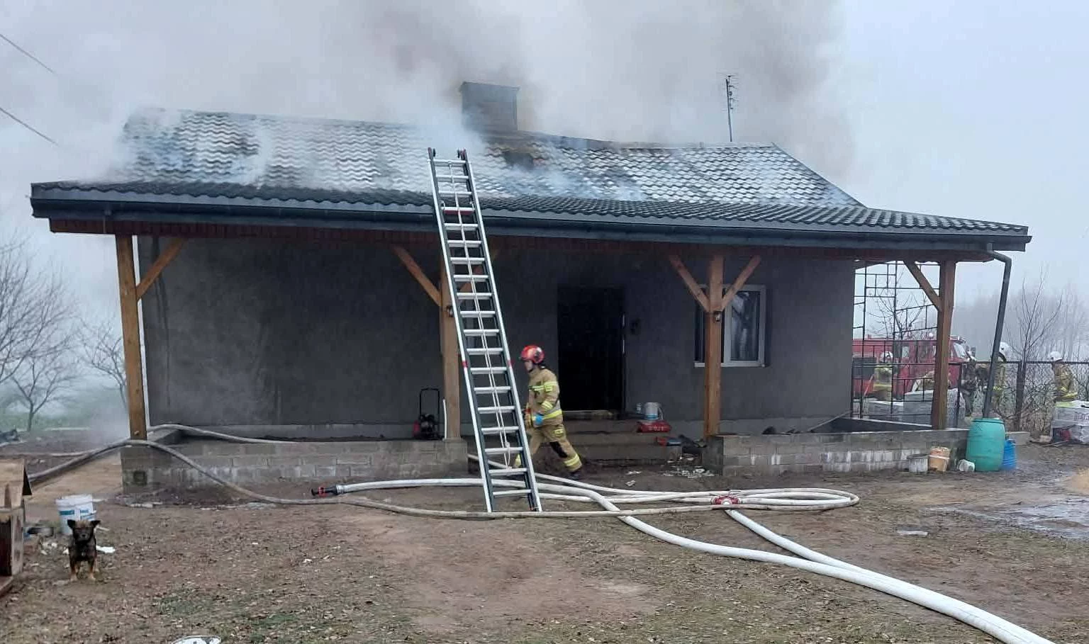 Dramat pod Płockiem. Ogień i woda zniszczyły dorobek ich życia