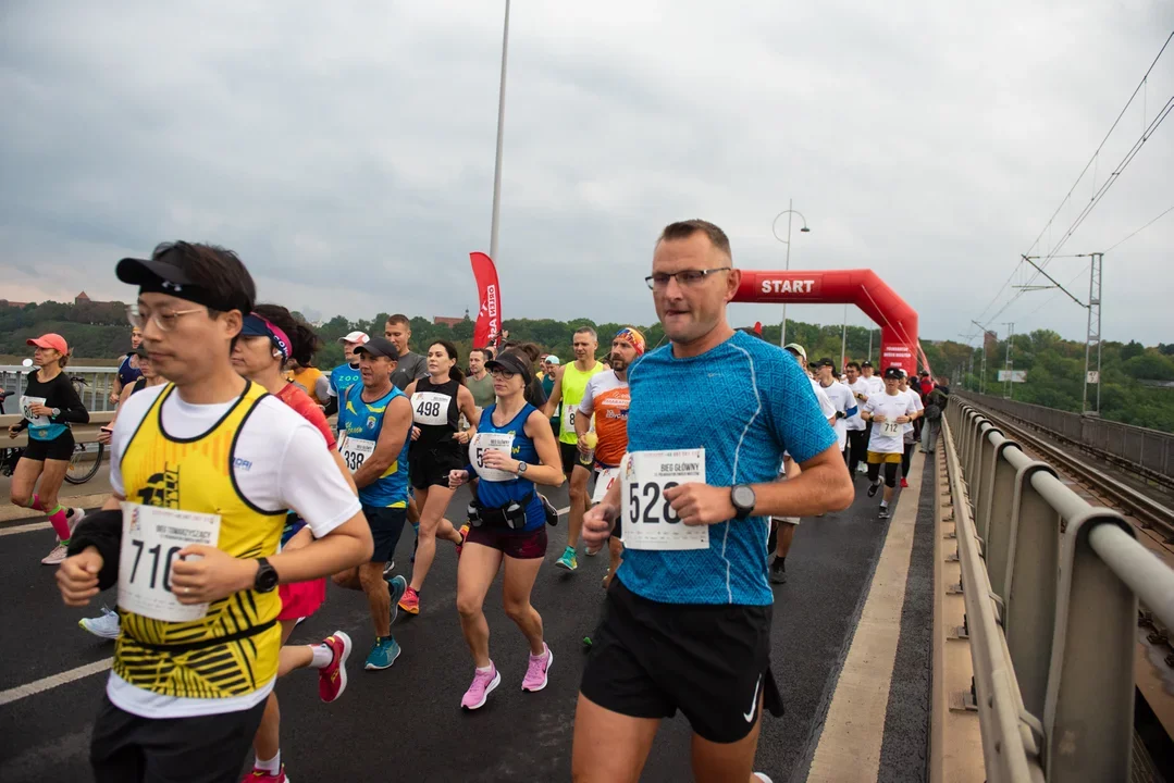 Półmaraton Dwóch Mostów, Mezo, Maestro Festival, Polska Noc Kabaretowa, Wisła vs Cracovia. Co się będzie działo w weekend w Płocku?