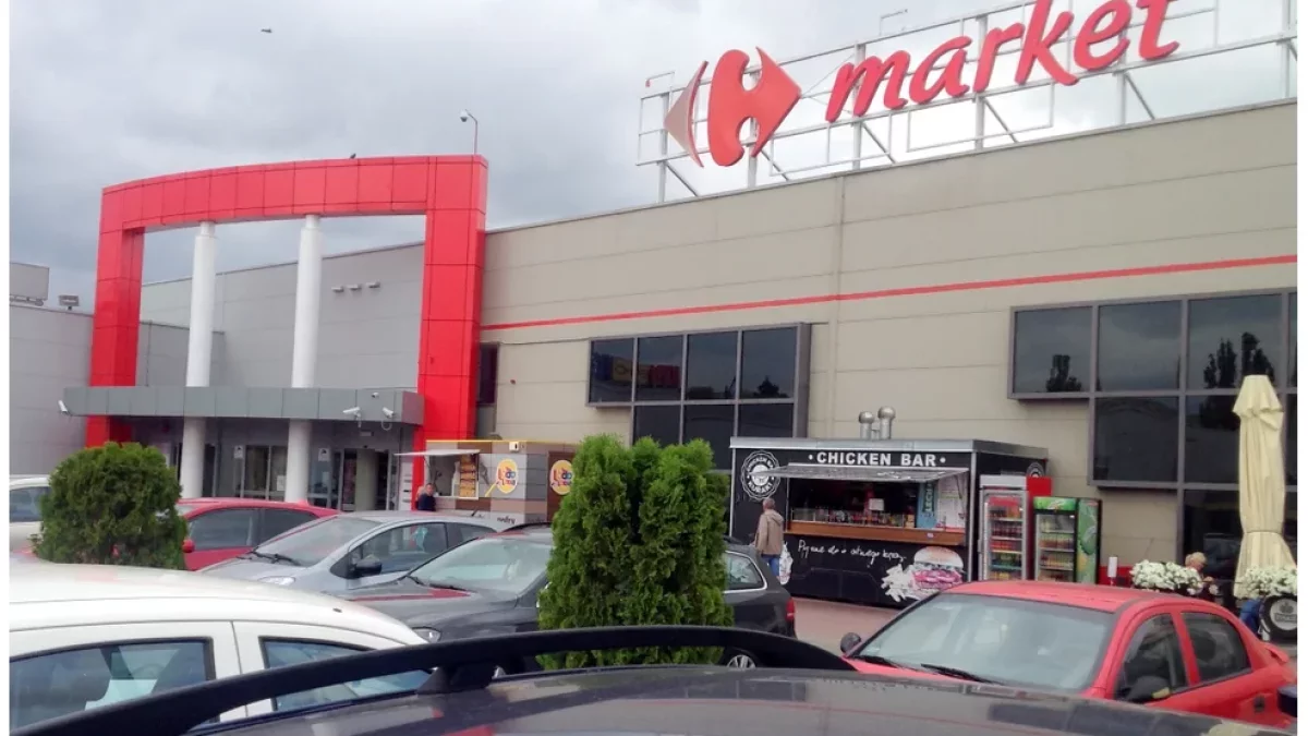 Ledwo zatrzymała auto i ruszyła do parkometru, a za szybą już było wezwanie. Firma radzi, co zrobić w takiej sytuacji