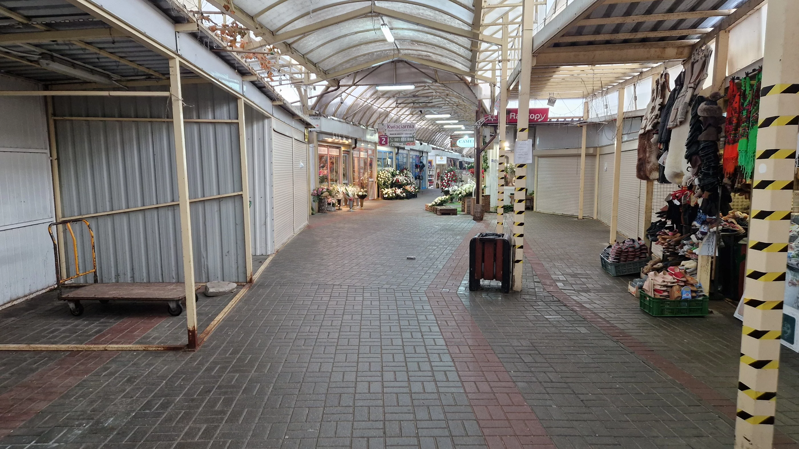 Kultowe targowisko w centrum miasta na sprzedaż. Powstanie tam blok?