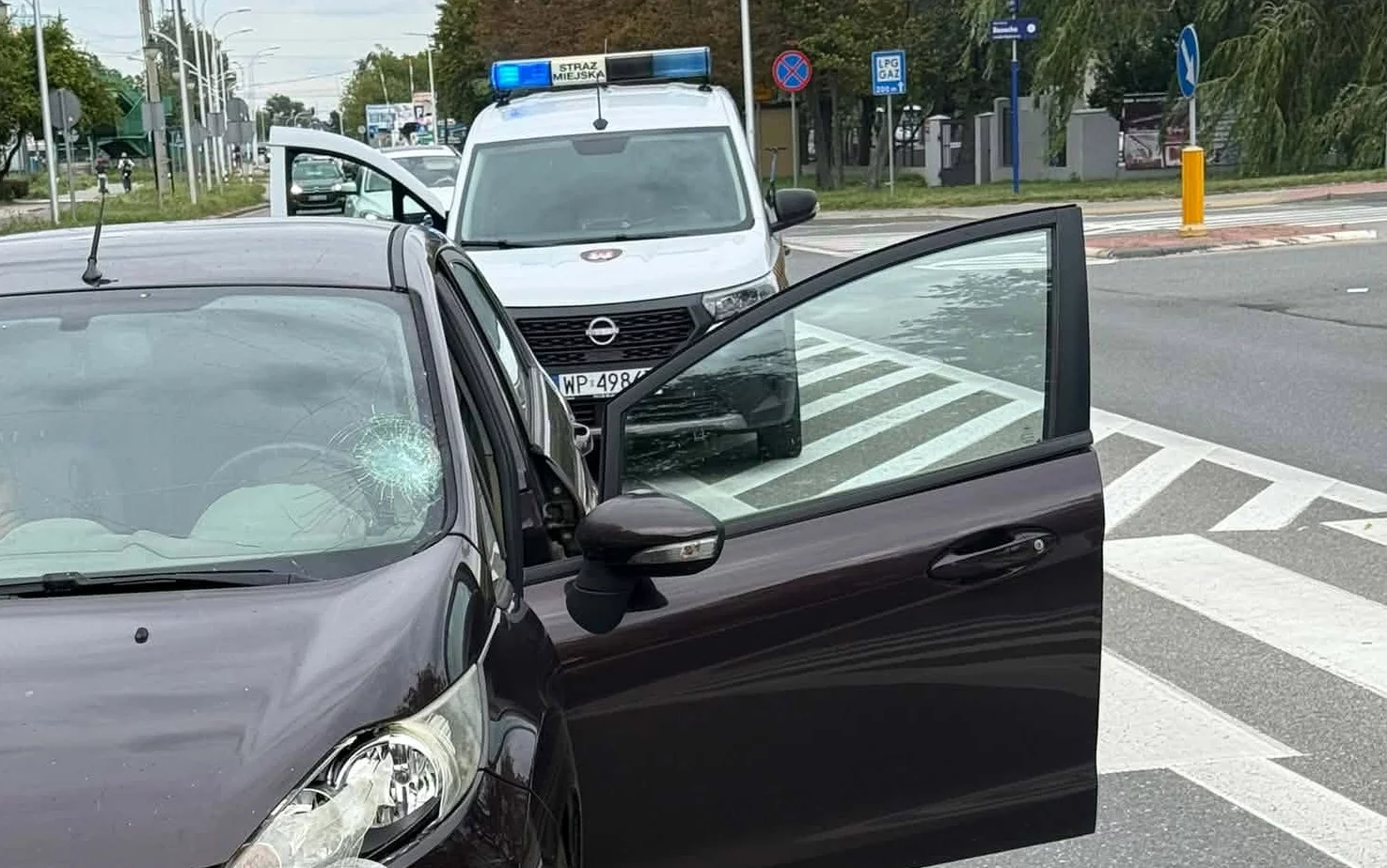 Piesza potrącona na pasach, walczy o życie! Utrudnienia w Płocku mogą potrwać kilka godzin