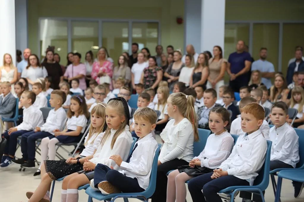 Zabawa, eksperymenty i konsultacje. Dzień otwarty w największej płockiej "podstawówce"