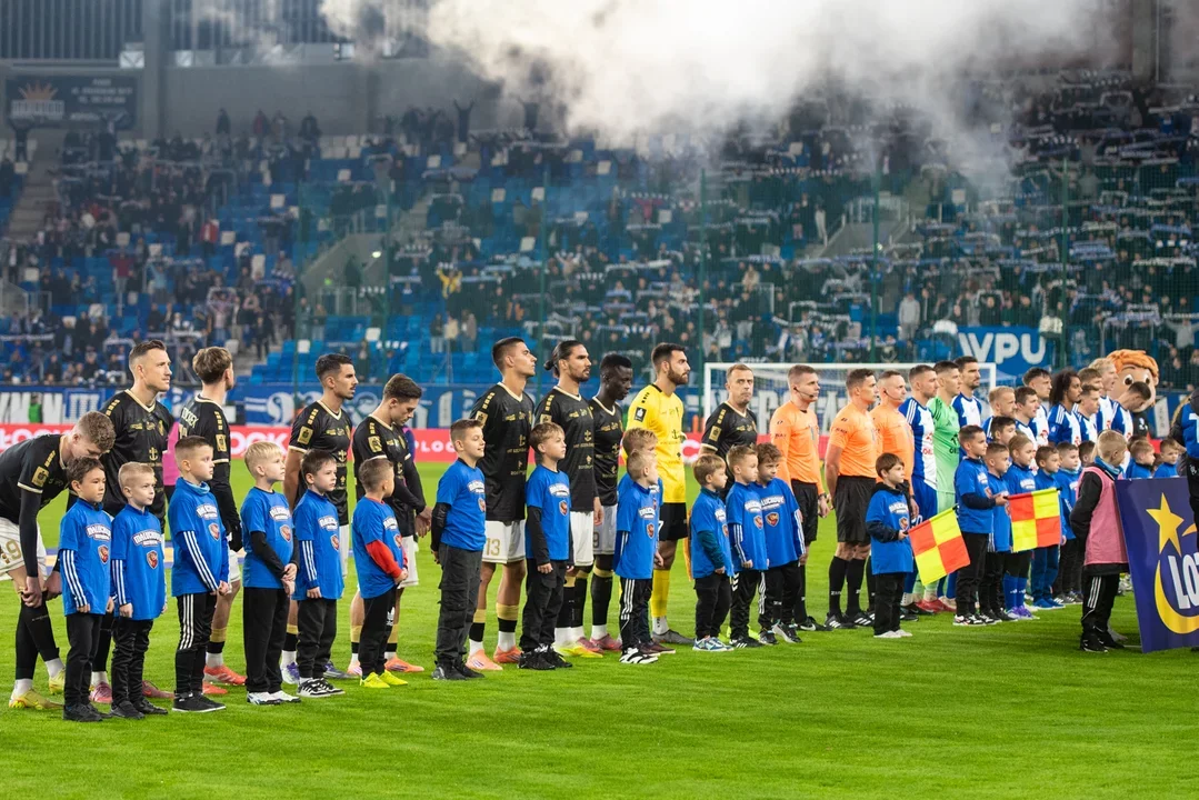 Miasto sprzeda udziały w Wiśle Płock, liderze Ekstraklasy? Prezydent powołał zespół negocjacyjny