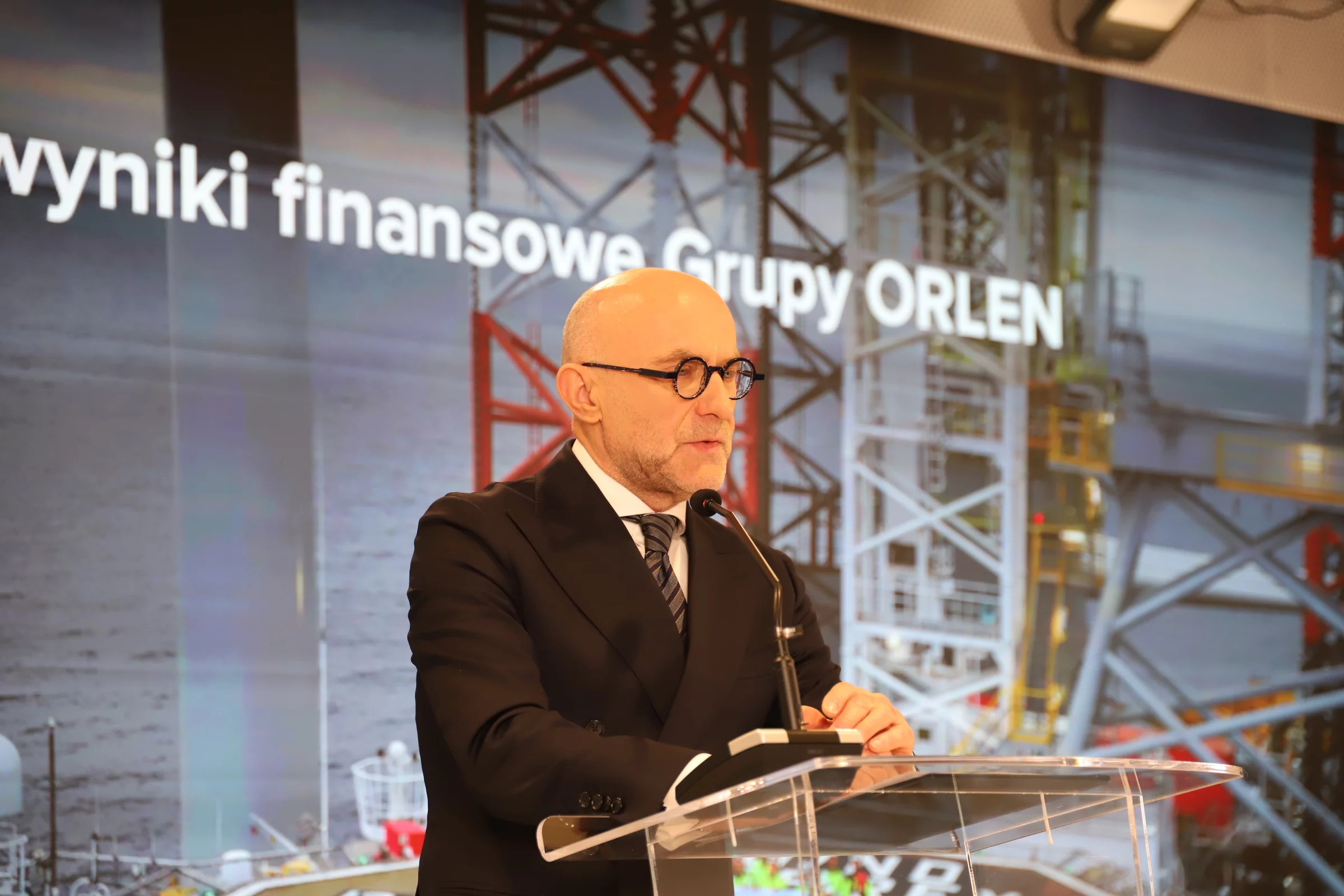 Orlen pokazał wyniki za III kwartał 2025 roku. Odbicie rafinerii