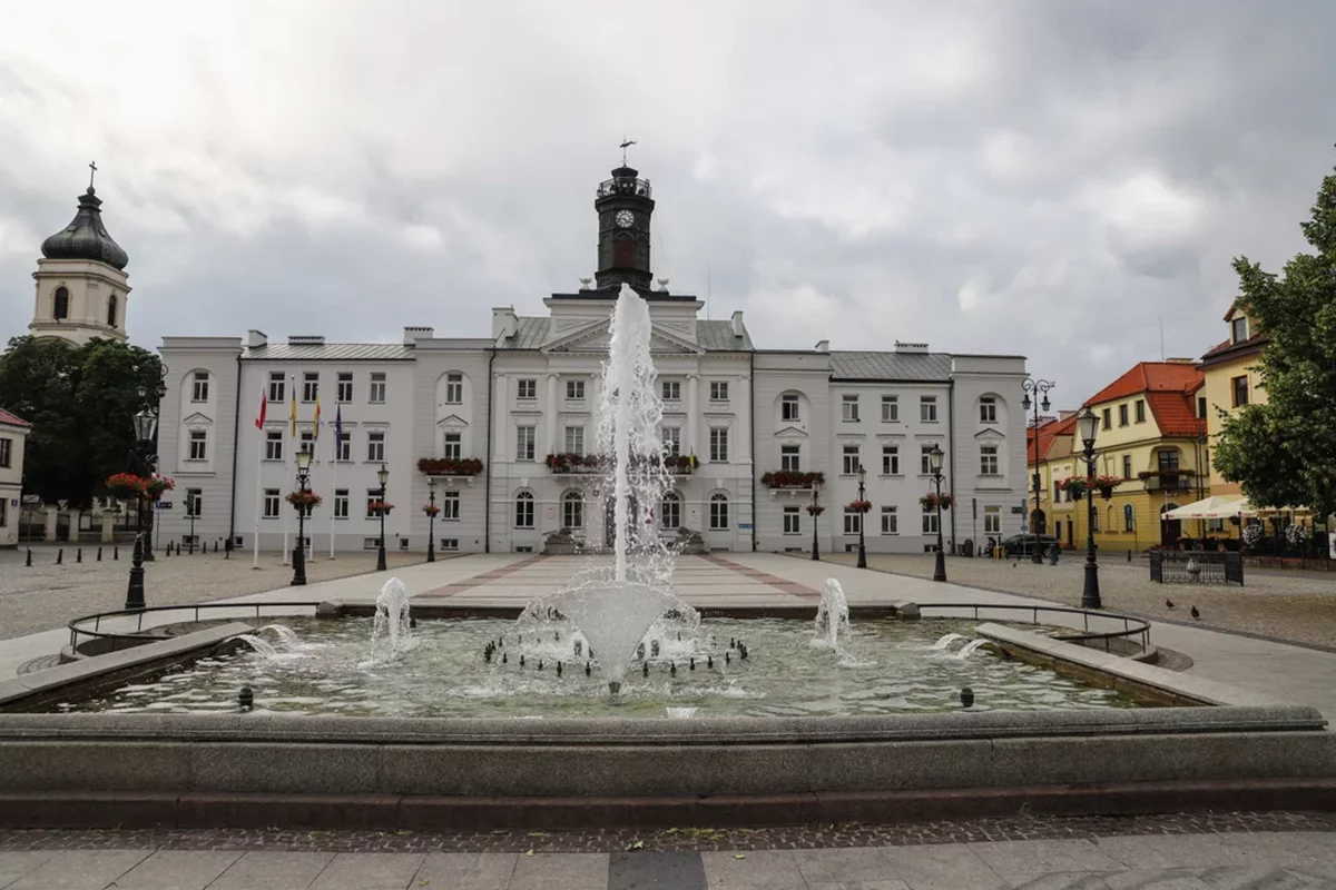 Rusza remont jednego z budynków urzędu miasta. Sprawy urzędowe będzie trzeba załatwić... piętro wyżej