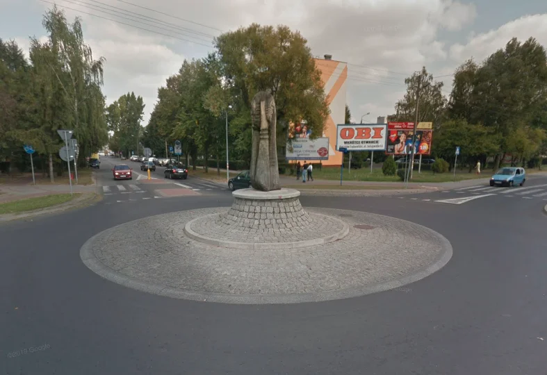 Obrazek do pytania - Czyjego imienia jest to rondo?