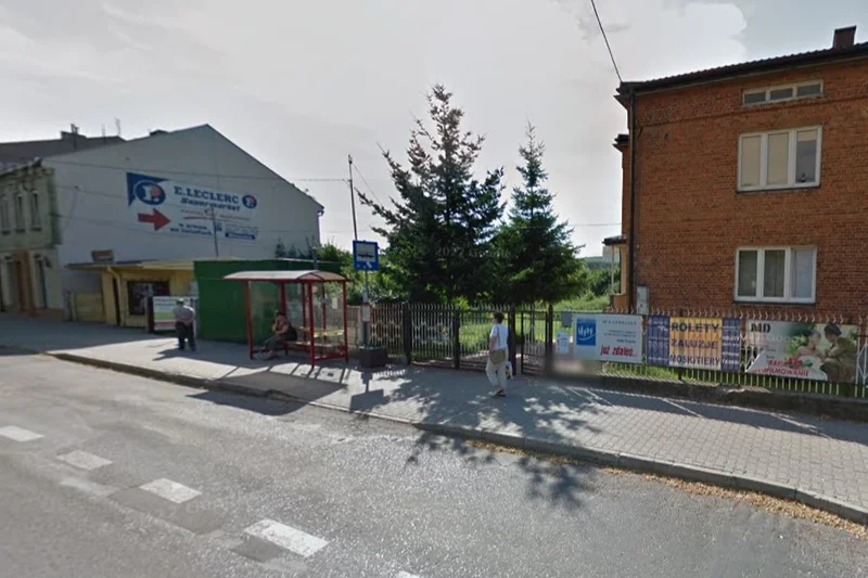 Obrazek do pytania - To miejsce teraz wygląda zupełnie inaczej. Gdzie zrobiono to zdjęcie?