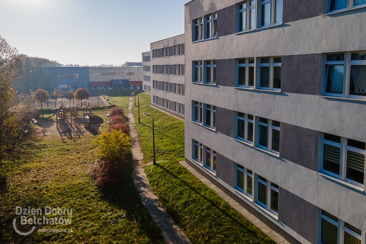 Obrazek do pytania - Te budynki również są dobrze znane mieszkańcom Bełchatowa. Gdzie się znajdują?
