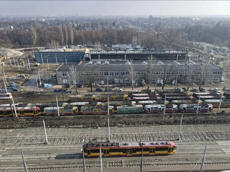 Obrazek do pytania - Która zajezdnia tramwajowa w Łodzi widoczna jest na zdjęciu?