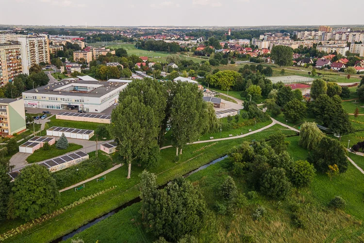 Obrazek do pytania - Teraz ta okolica wygląda już nieco inaczej, ale czy poznajecie, gdzie to jest?