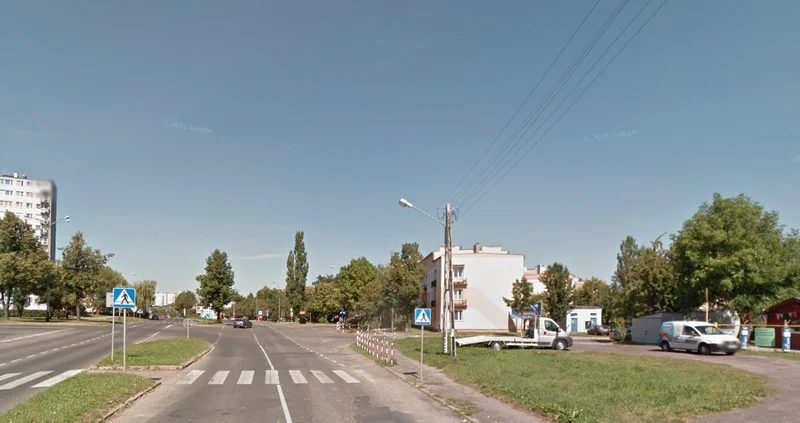 Obrazek do pytania - W którym roku na osiedlu Armii Krajowej powstał parking?