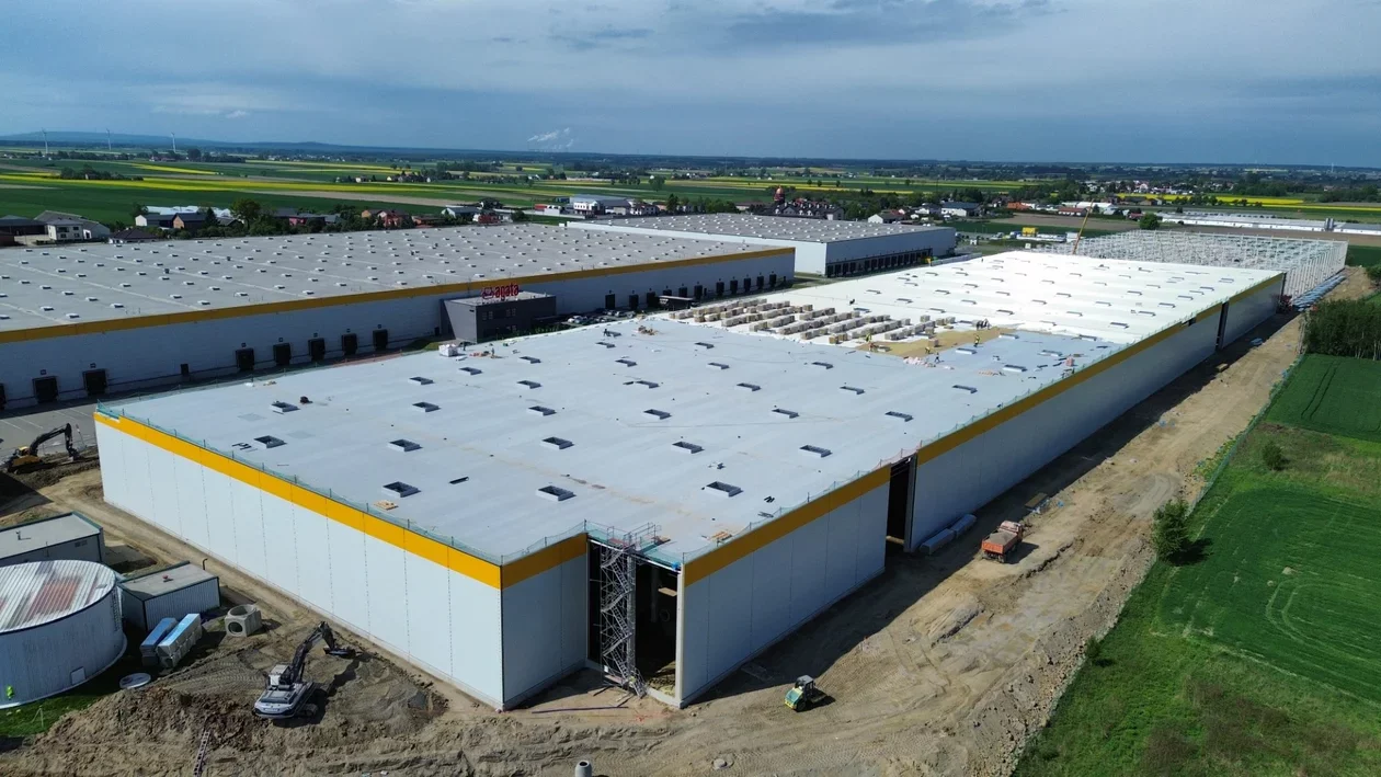 Polski gigant rekrutuje w naszym powiecie. Nie trzeba choćby CV