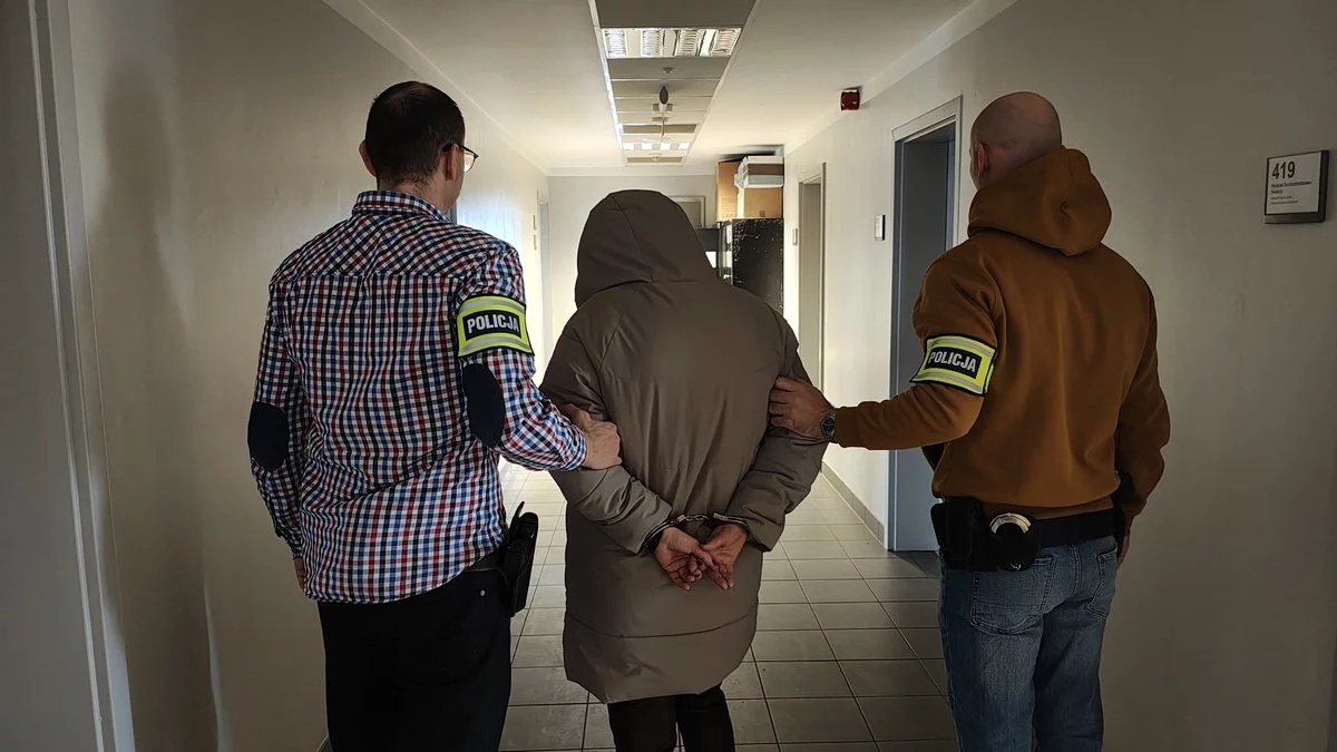 Kobieta okradła drogerię w Piotrkowie. Mieszkanka naszego miasta usłyszała zarzuty