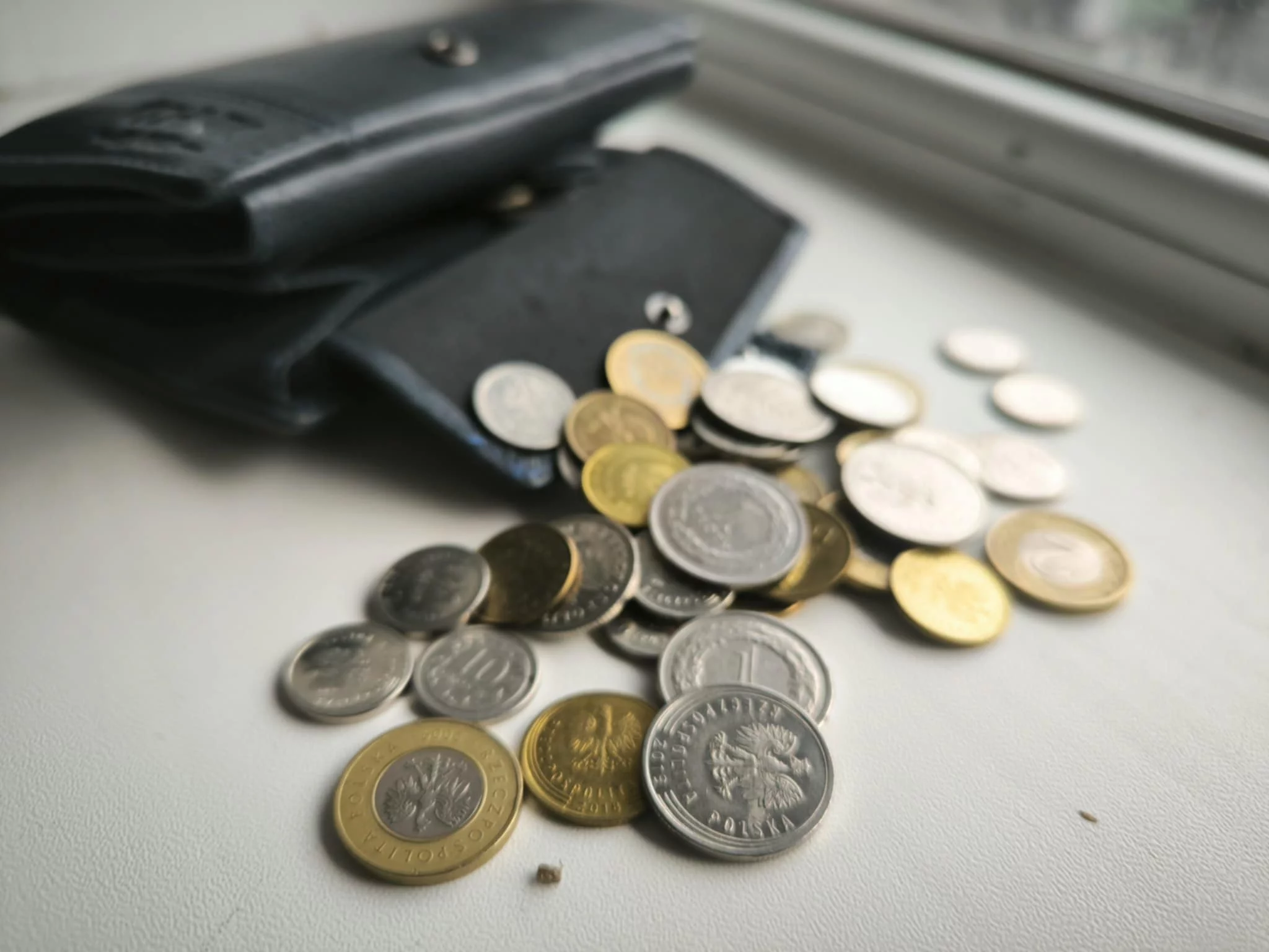 Sprawdź swoje drobniaki. Za taką 2-złotówkę dostaniesz 400zł!