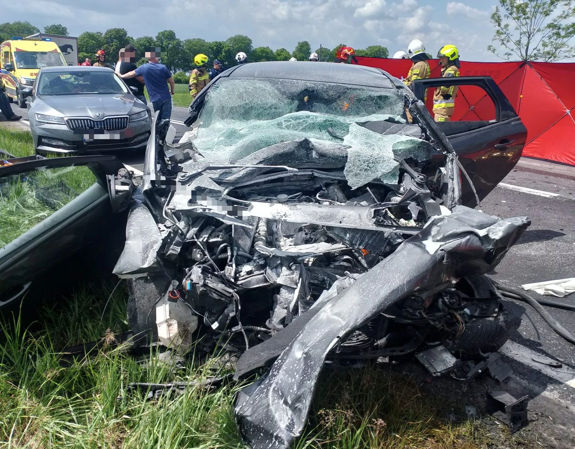 Młoda kobieta zginęła niedaleko Sulejowa. Trwa prokuratorskie śledztwo [ZDJĘCIA]