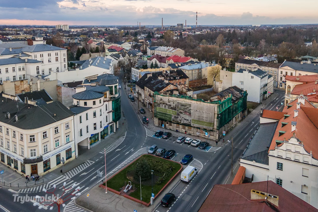Istniała tu kultowa księgarnia. Piotrkowianie kupowali w niej przez dziesięciolecia [ZDJĘCIA]