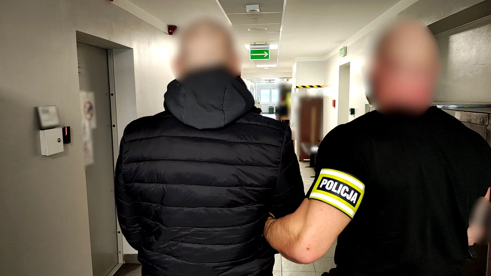 Woleli telewizor niż dach nad głową. Piotrkowianin usłyszał groźby śmieci