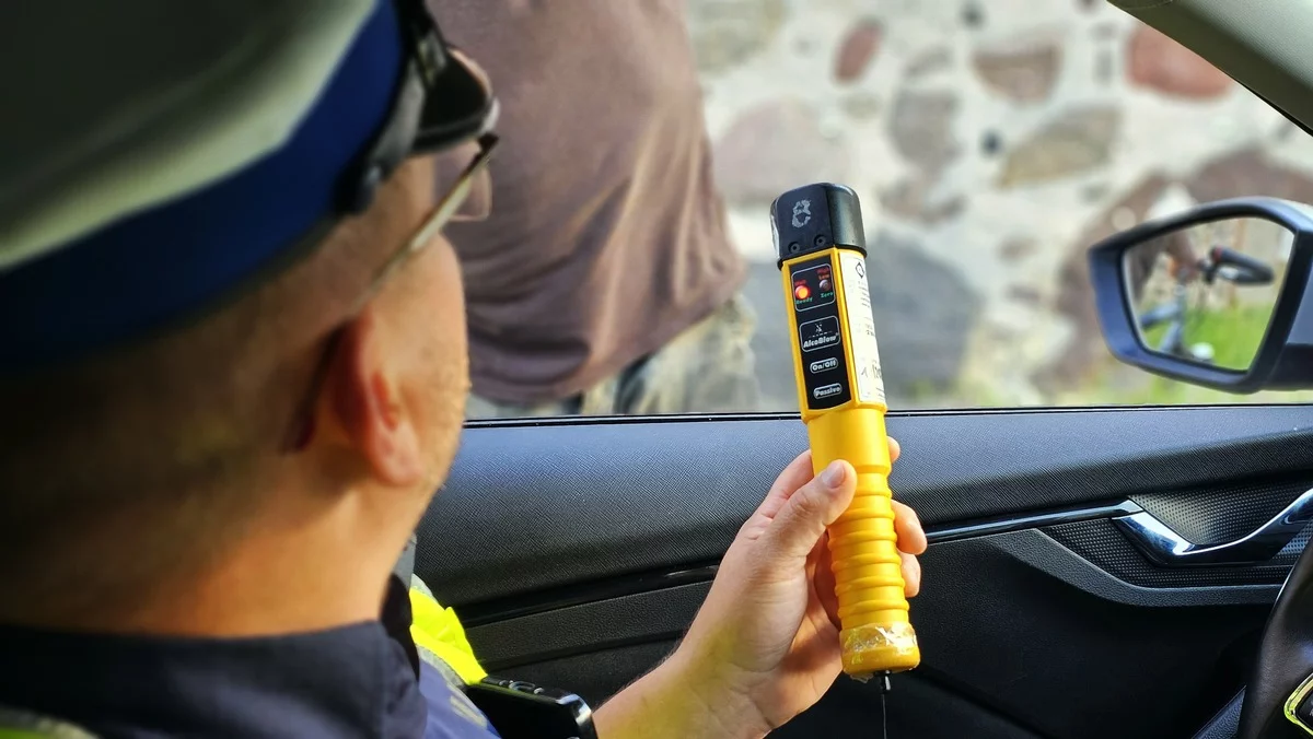 Pijani wsiedli na swoje jednoślady i pojechali... Prosto po wysokie mandaty