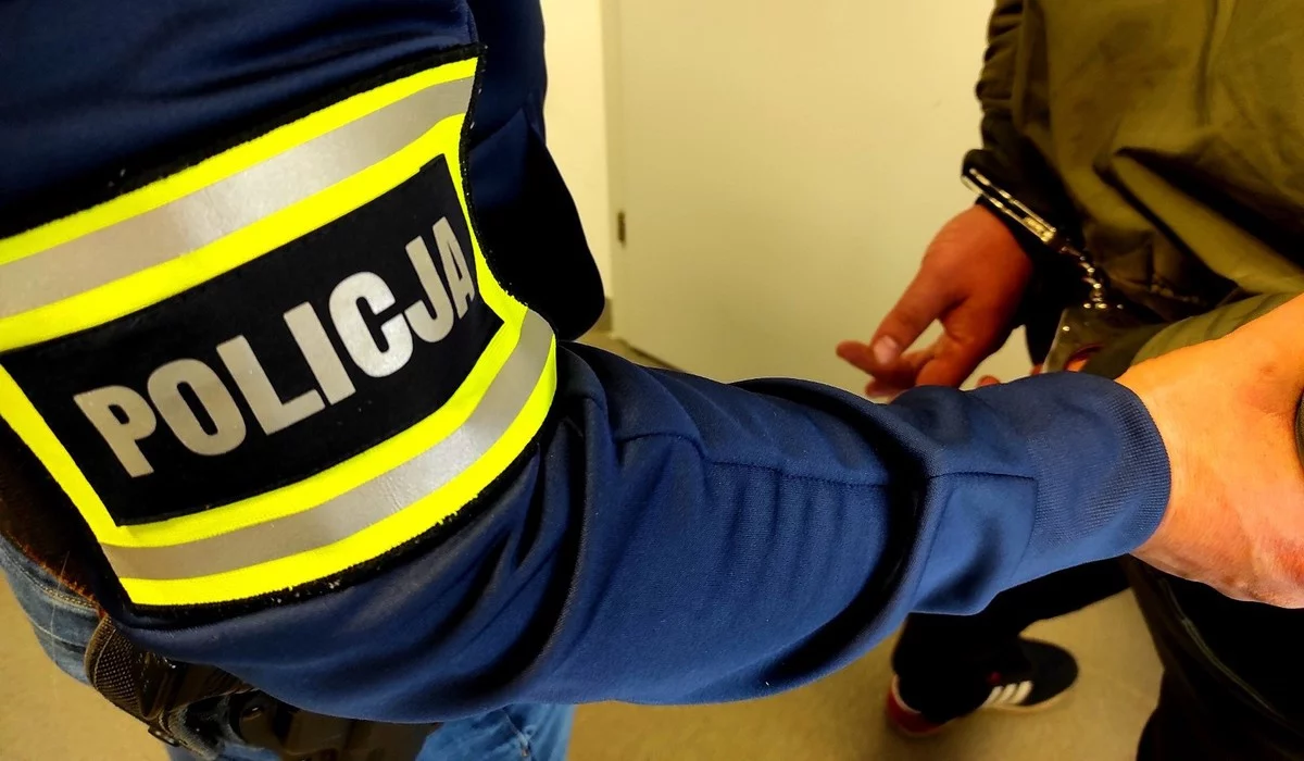 Akcja służb na Łódzkiej w Piotrkowie. W tle narkotyki i nakaz aresztowania