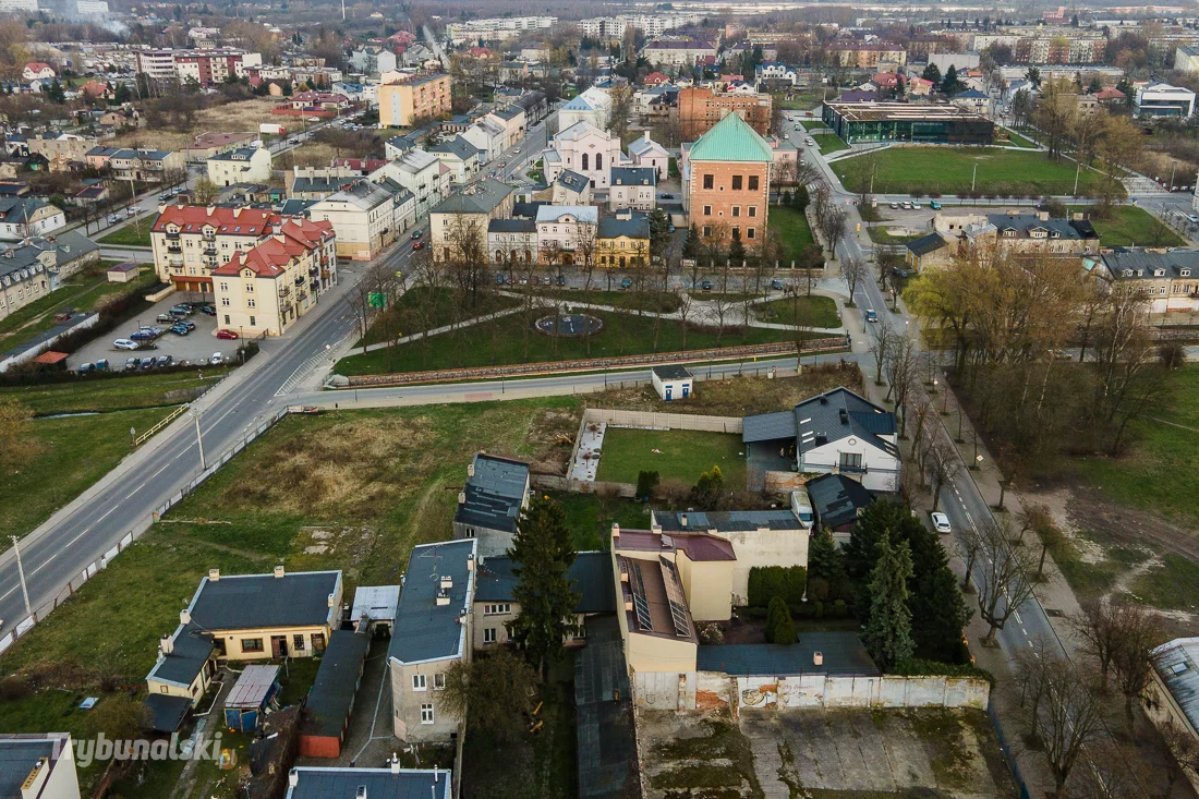 Egipskie ciemności w Piotrkowie? Radny pyta o doświetlenie