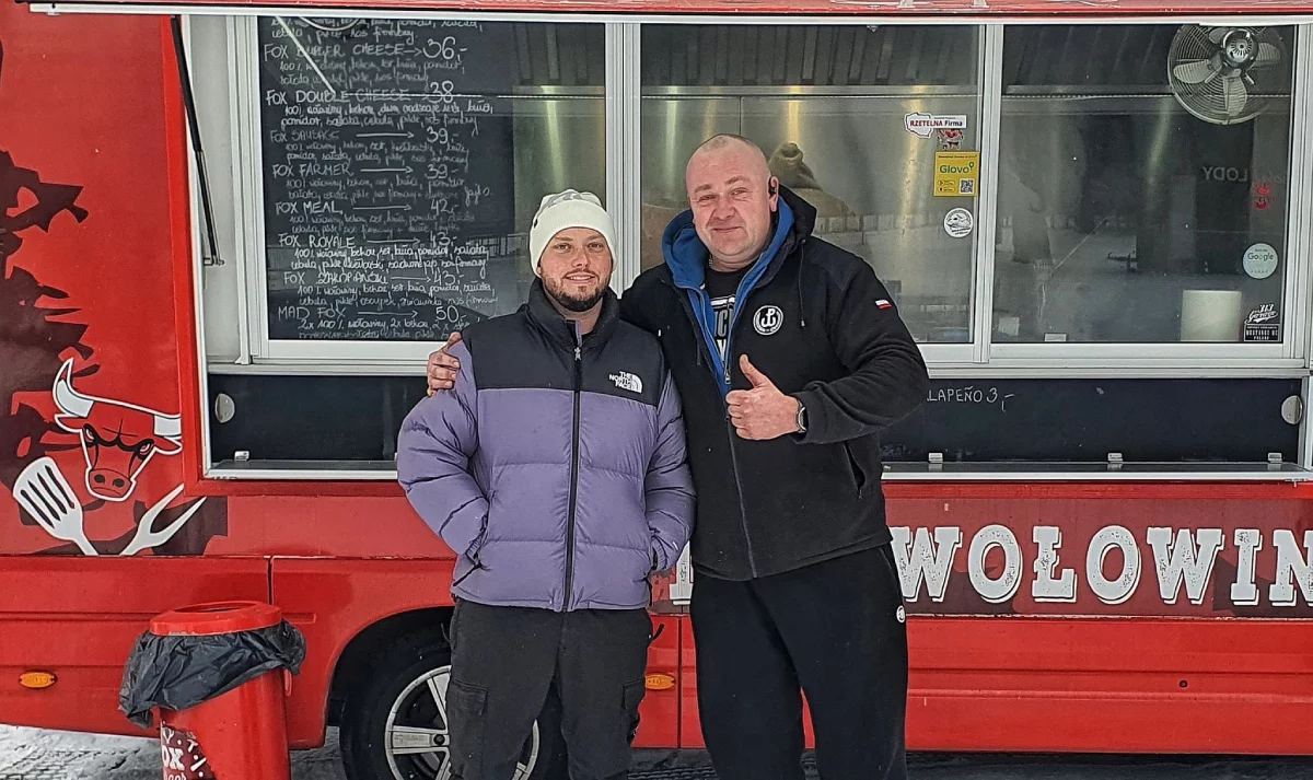 Książulo odwiedził Sulejów. Youtuber testował lokalne burgery